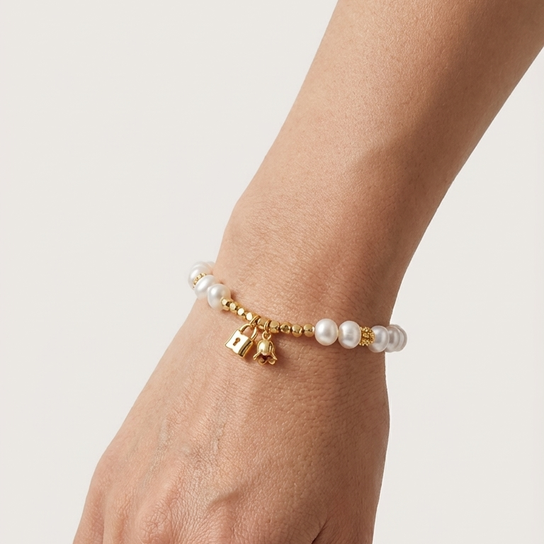 HÉLUNE Argent Lumière Lily of the Valley Pearl Bracelet
