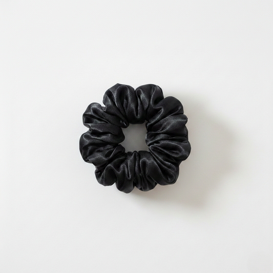 HÉLUNE Silk Scrunchie | Midnight Noir